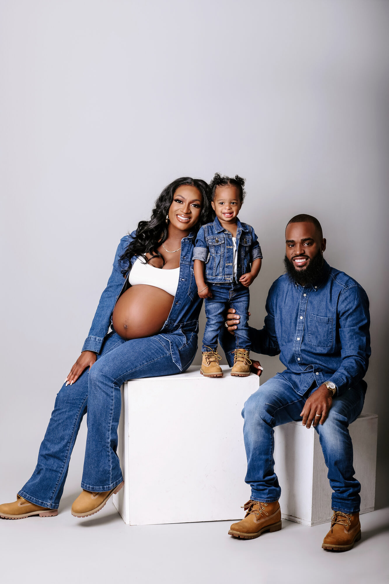 Maternity photography by Sima